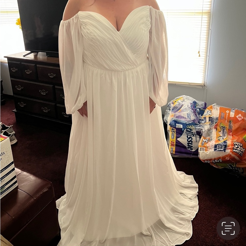 White wedding dress, size 20